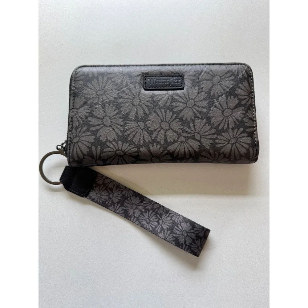 Wrangler Womens Black Daisy Floral Zip Around Wristlet Wallet Many Pockets NEW